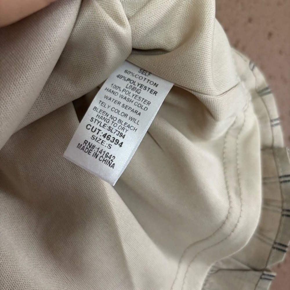 She + Sky Striped Ruffle Hem Shorts Beige Black High Waisted SL7394 Small NWT - Picture 4 of 4
